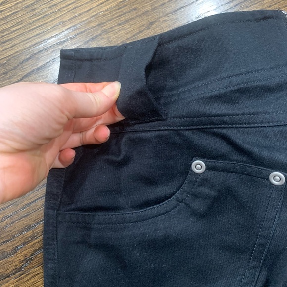 Like New Armani Exchange Black Skirt Size 0 Petite Women’s - Picture 3 of 7